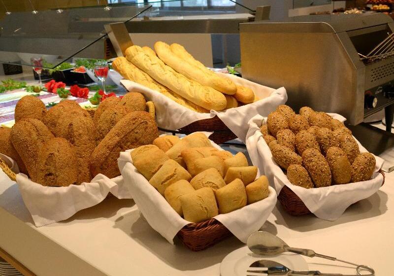 Els Pins Resort & Spa Emar Hotels