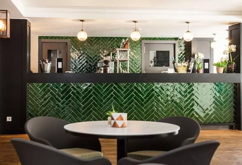 호텔 Eurostars Marivent