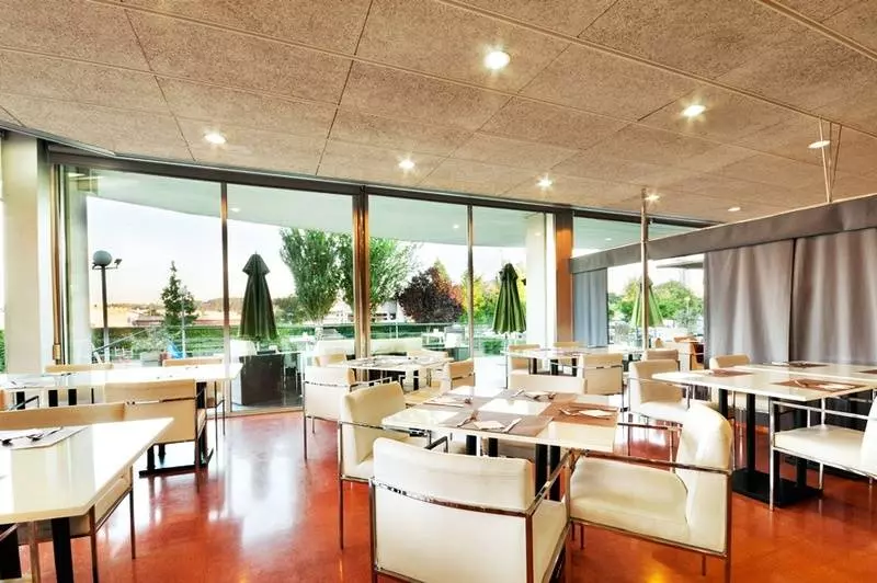 Отель Granollers