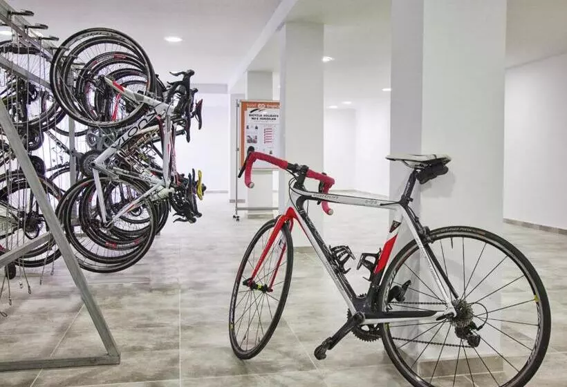 Отель HM Tropical