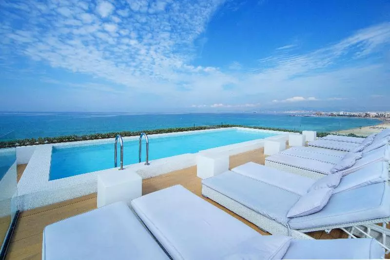 Отель HM Tropical