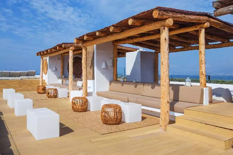 Отель HM Tropical