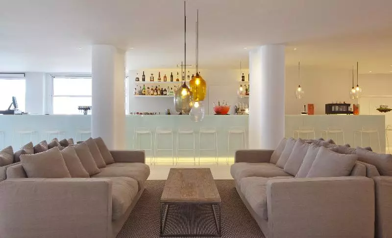 Отель HM Tropical