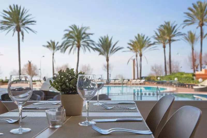 Отель HM Tropical