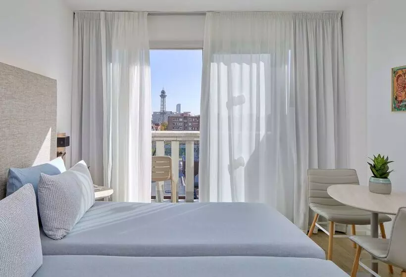 Отель Innside By Meliá Barcelona Apolo