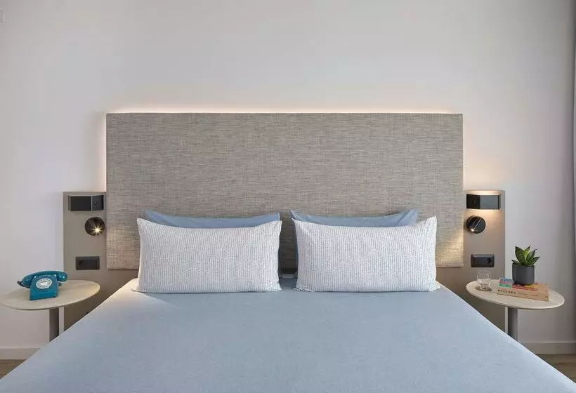 Отель Innside By Meliá Barcelona Apolo