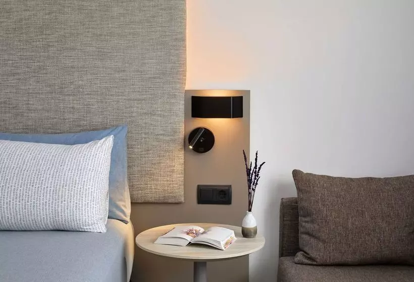 Отель Innside By Meliá Barcelona Apolo