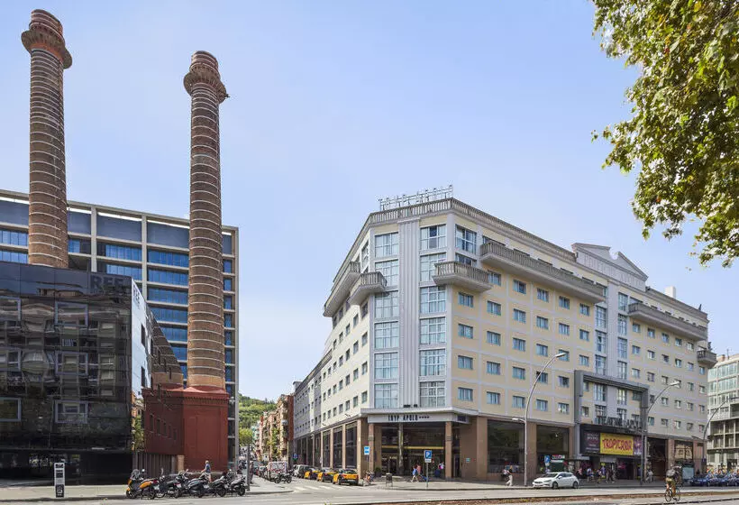 Отель Innside By Meliá Barcelona Apolo