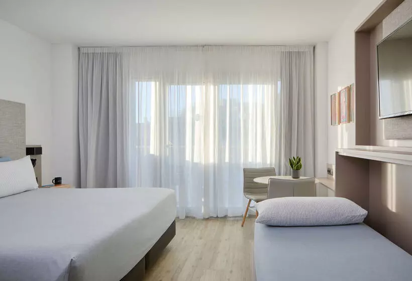 Отель Innside By Meliá Barcelona Apolo