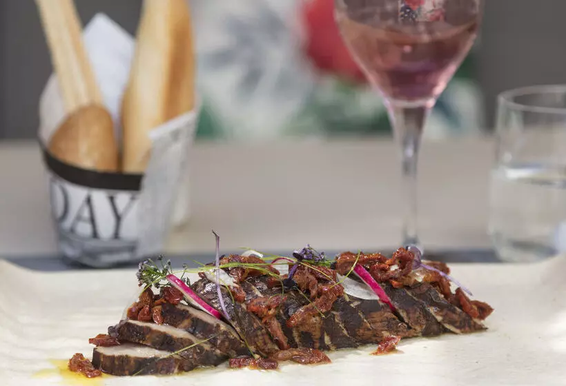 Отель Innside By Meliá Barcelona Apolo