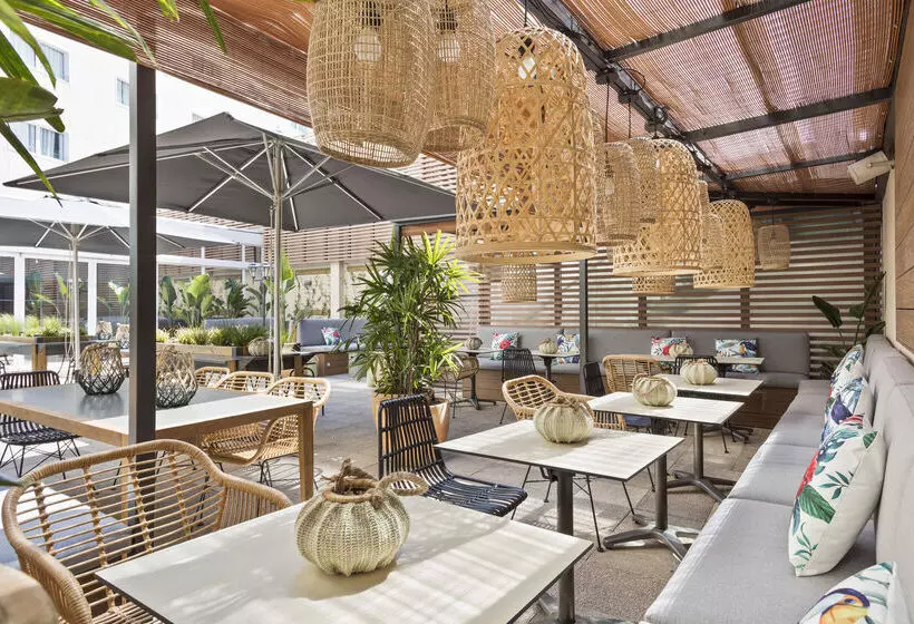 Отель Innside By Meliá Barcelona Apolo