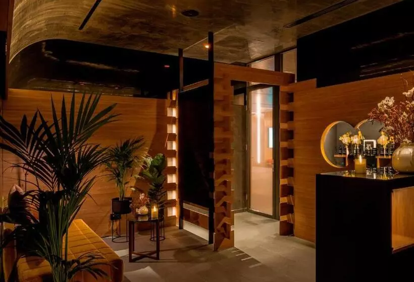 בית מלון כפרי Me Barcelona