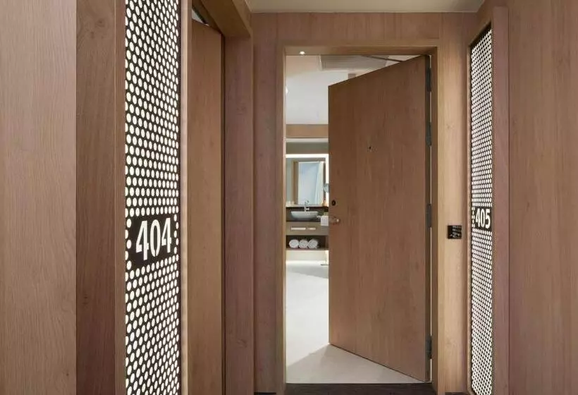 בית מלון כפרי Me Barcelona