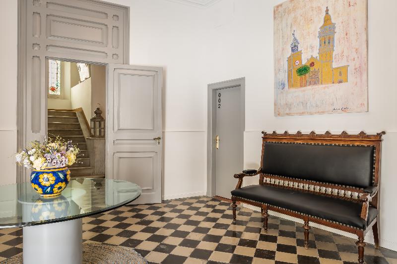 هتل Medium Romantic