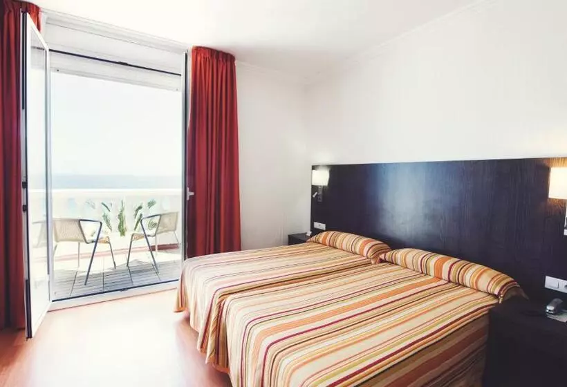 Отель Miramar Badalona