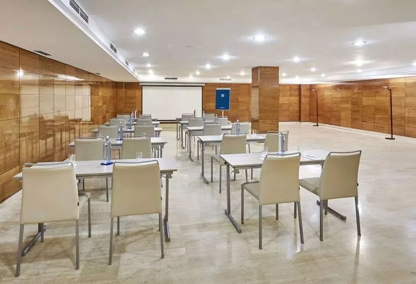 호텔 NH Barcelona Eixample