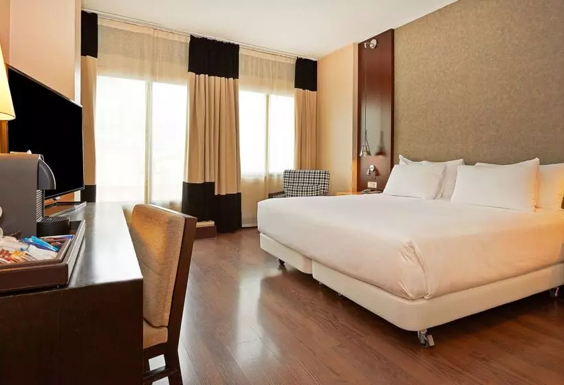 호텔 NH Barcelona Eixample