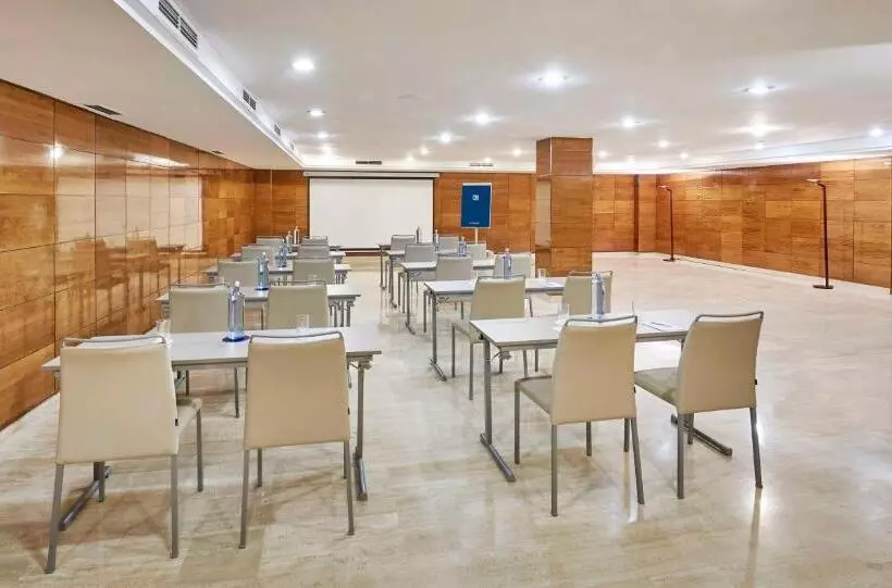 호텔 NH Barcelona Eixample