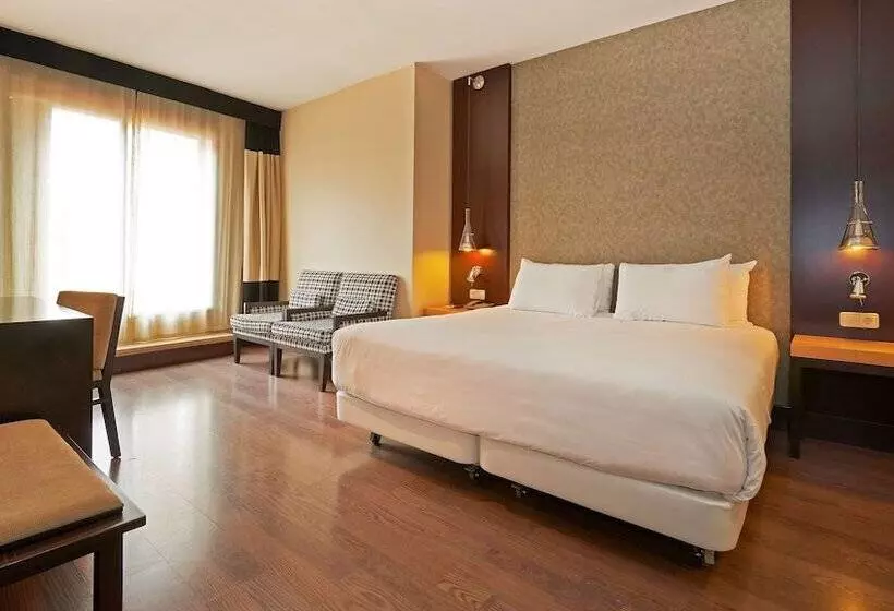 호텔 NH Barcelona Eixample