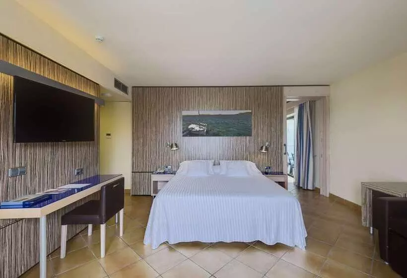 Hotel Occidental Menorca