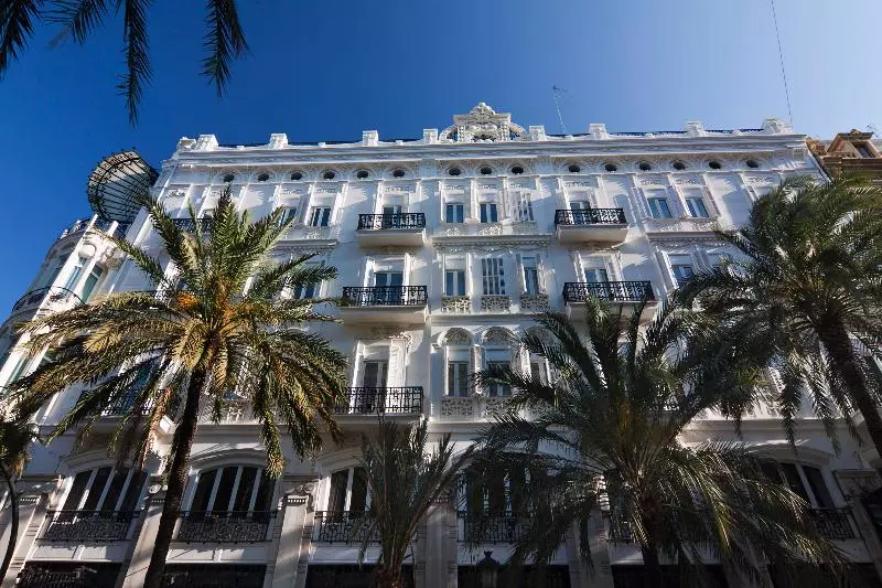 فندق One Shot Palacio Reina Victoria 04