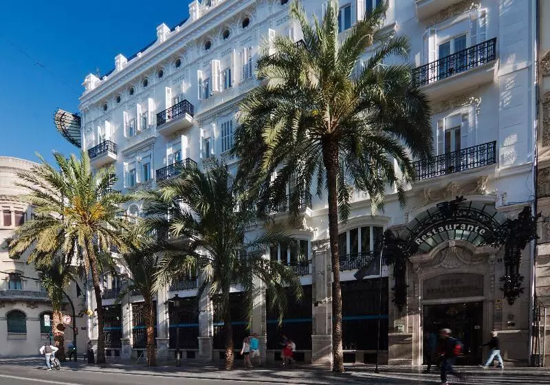 فندق One Shot Palacio Reina Victoria 04