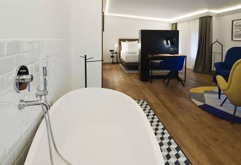 فندق One Shot Palacio Reina Victoria 04