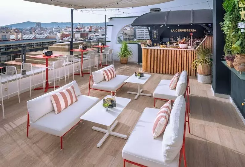 Отель Serhs Rivoli Rambla