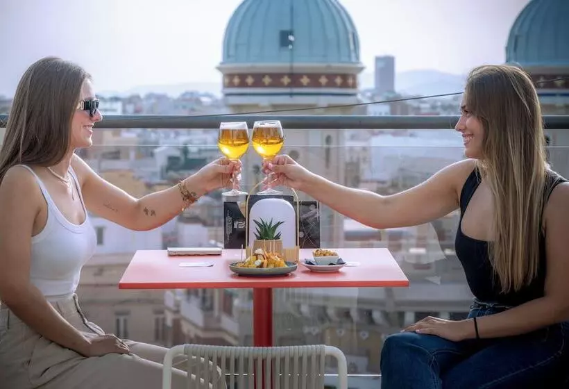 Отель Serhs Rivoli Rambla