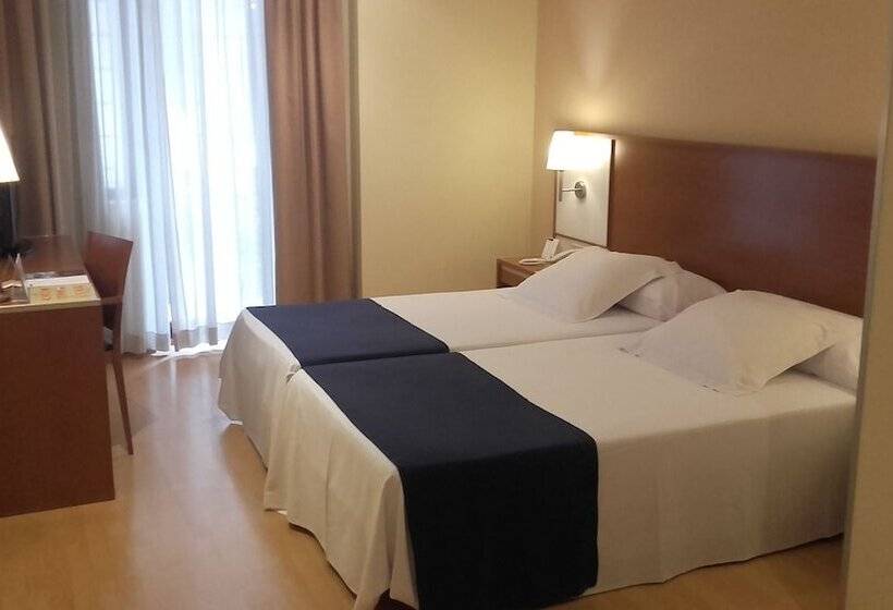 هتل Rh Sorolla Centro