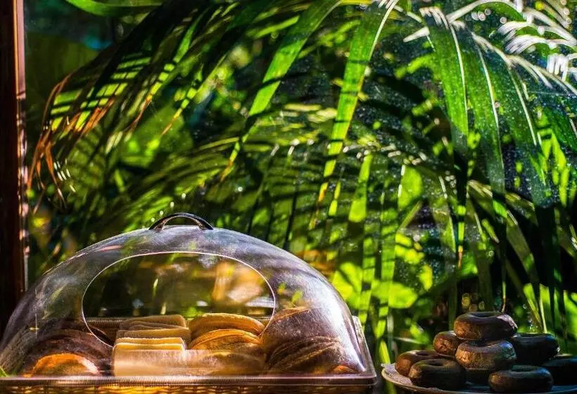 Chillout Hotel Tres Mares