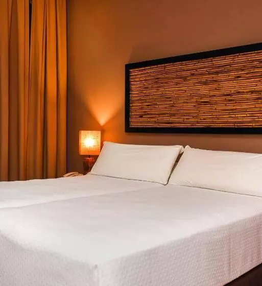 Chillout Hotel Tres Mares