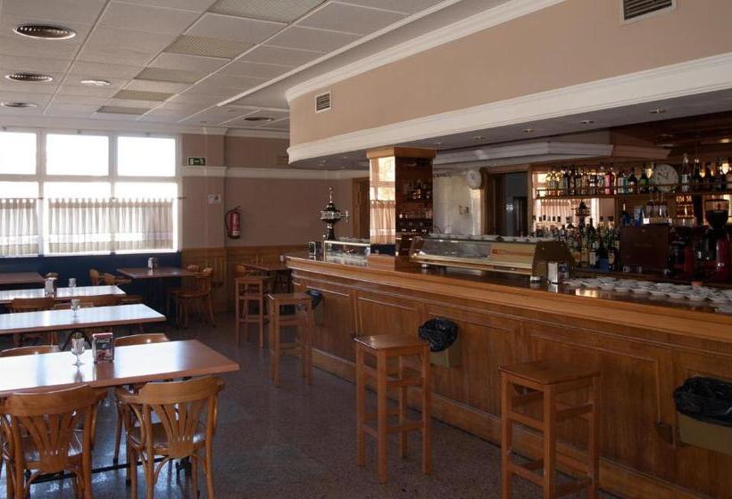 בית מלון כפרי Azuqueca