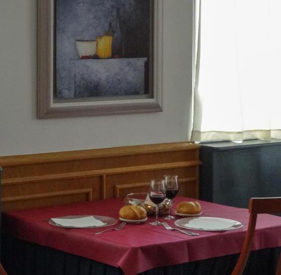 בית מלון כפרי Azuqueca