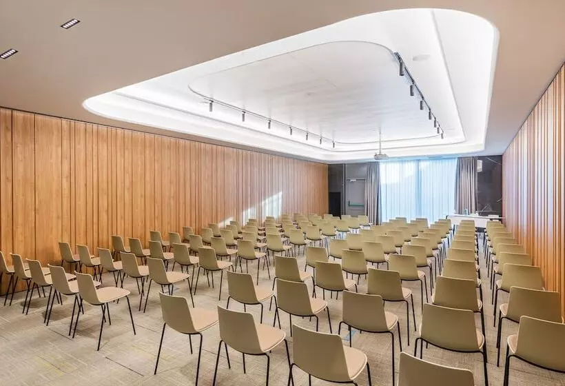 هتل Barcelo Costa Vasca