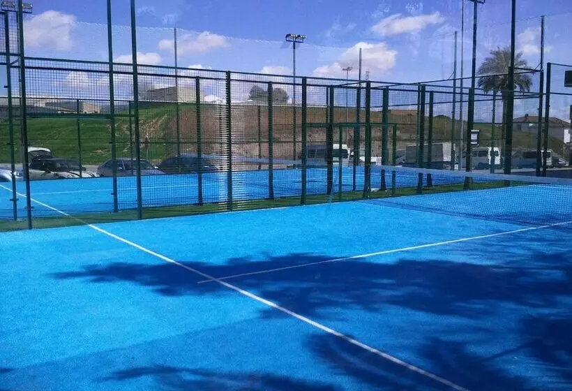 Отель Castillo De Montemayor