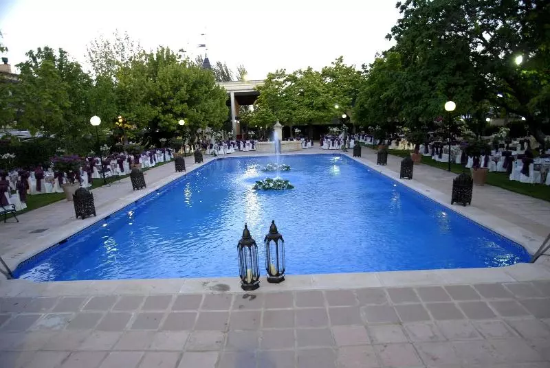 Отель Castillo De Montemayor