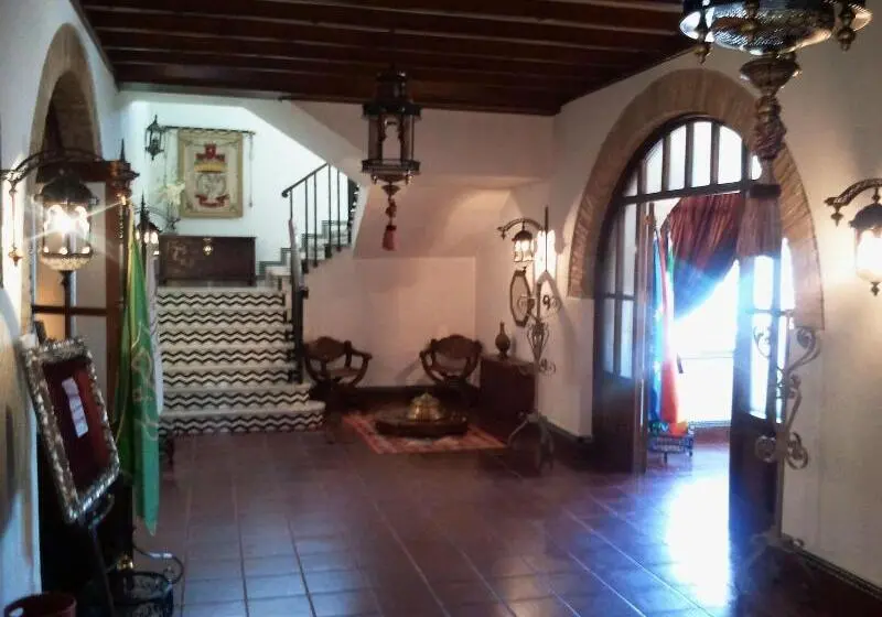 ホテル Castillo De Montemayor