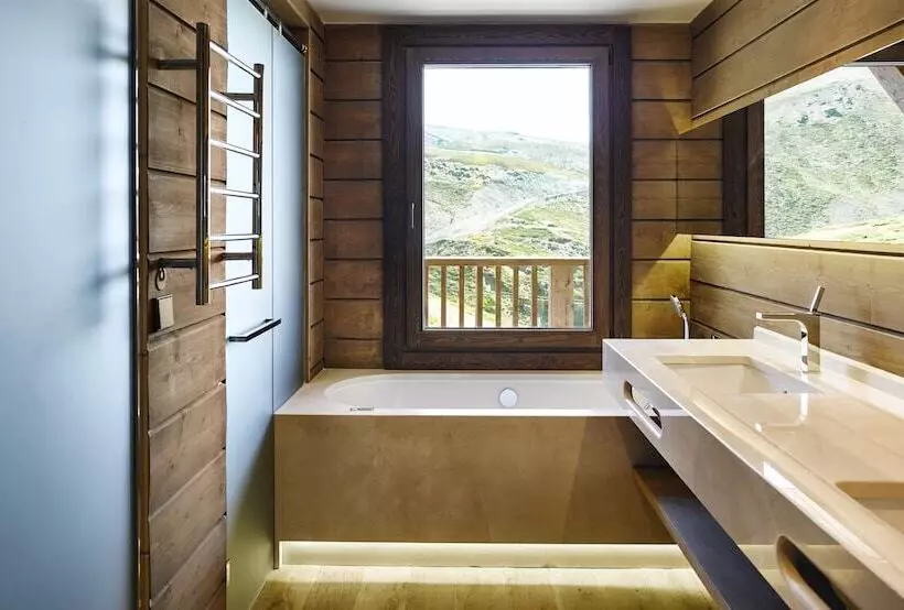 Отель El Lodge, Ski & Spa