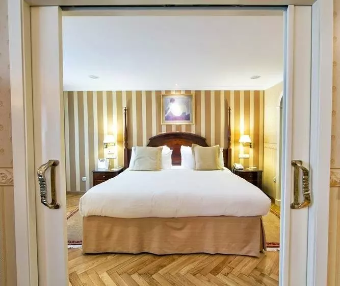 ホテル Eurostars Araguaney