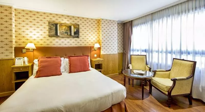 ホテル Eurostars Araguaney