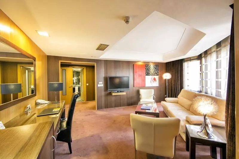 ホテル Eurostars Araguaney