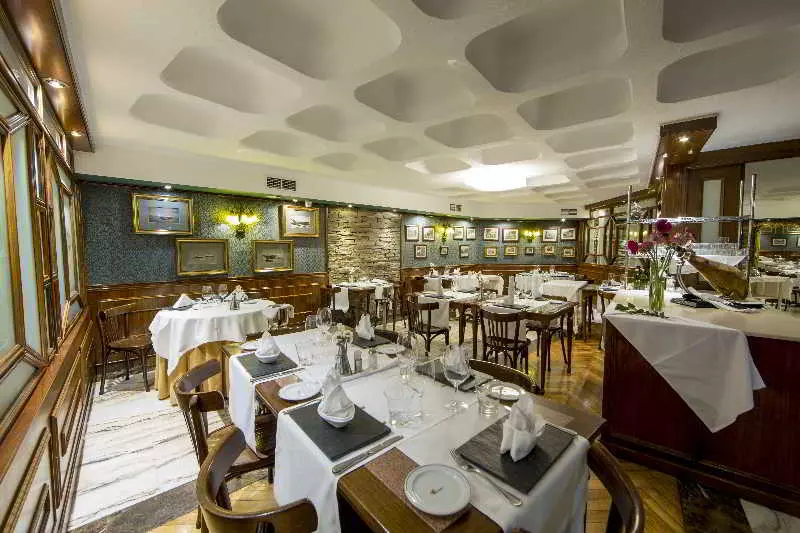 ホテル Eurostars Araguaney