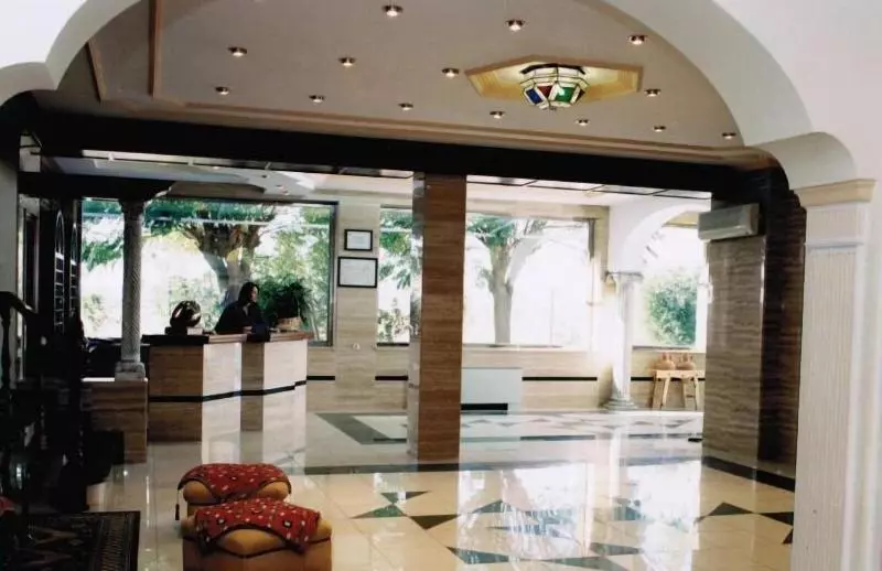 Отель La Lancha