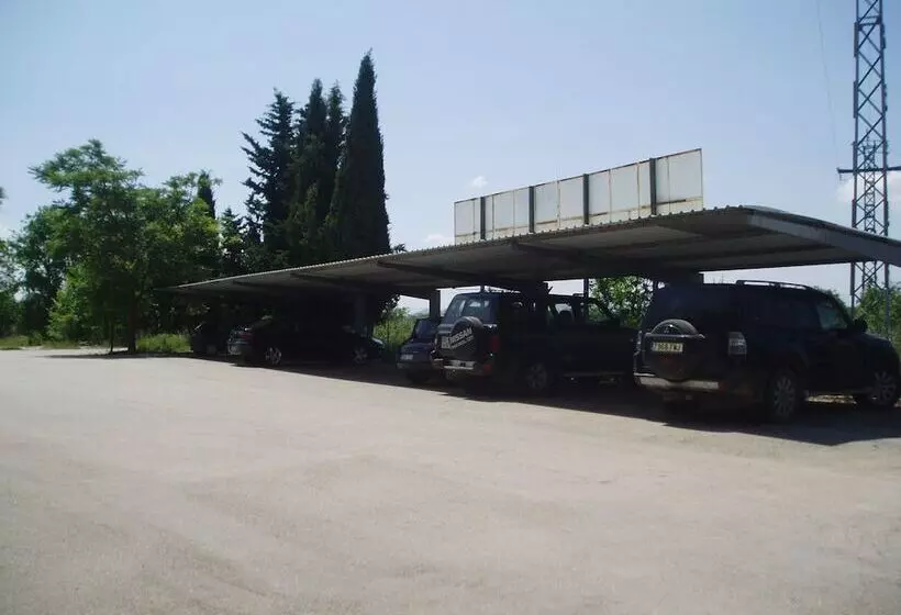 Отель Manzanares