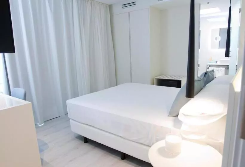 ホテル María Cristina