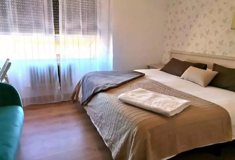 فندق ريفى Valle Del Jerte Los Arenales