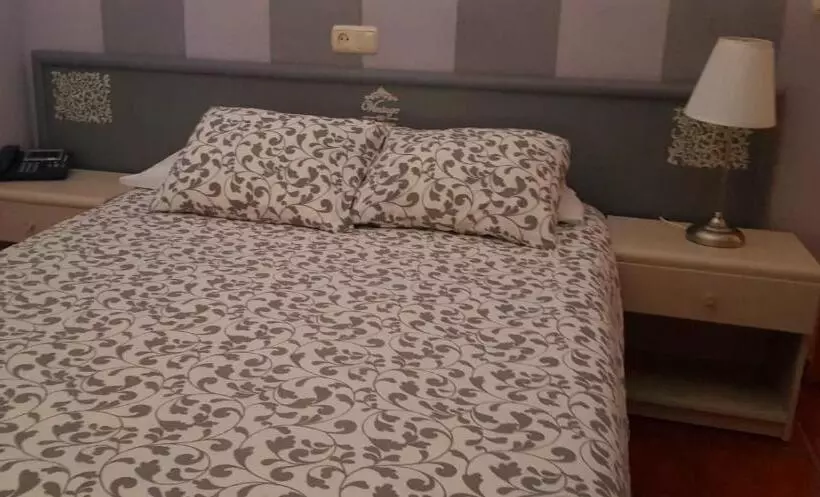 فندق ريفى Valle Del Jerte Los Arenales