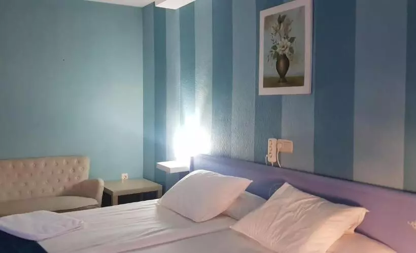 فندق ريفى Valle Del Jerte Los Arenales