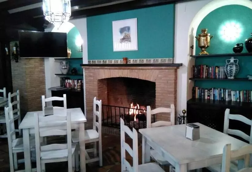 교외 호텔 Zuhayra